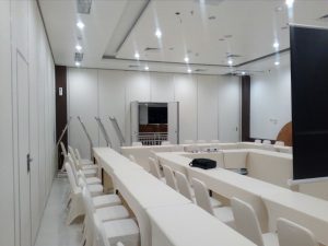 keunggulan penyekat ruangan