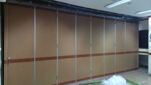 tips membeli pintu lipat