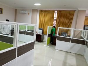 Jasa Pembuatan dan Pemasangan Partisi Ruangan Kantor