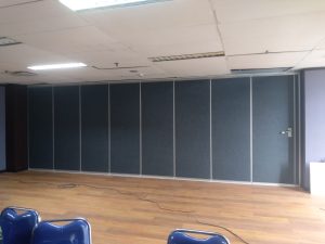 partisi geser kedap suara